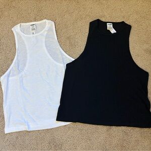 PINK by VIctoria’s Secret Black Sleeveless Tank Top NWT Two Pack White Black